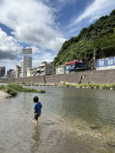 自然豊かな鹿児島で川遊び